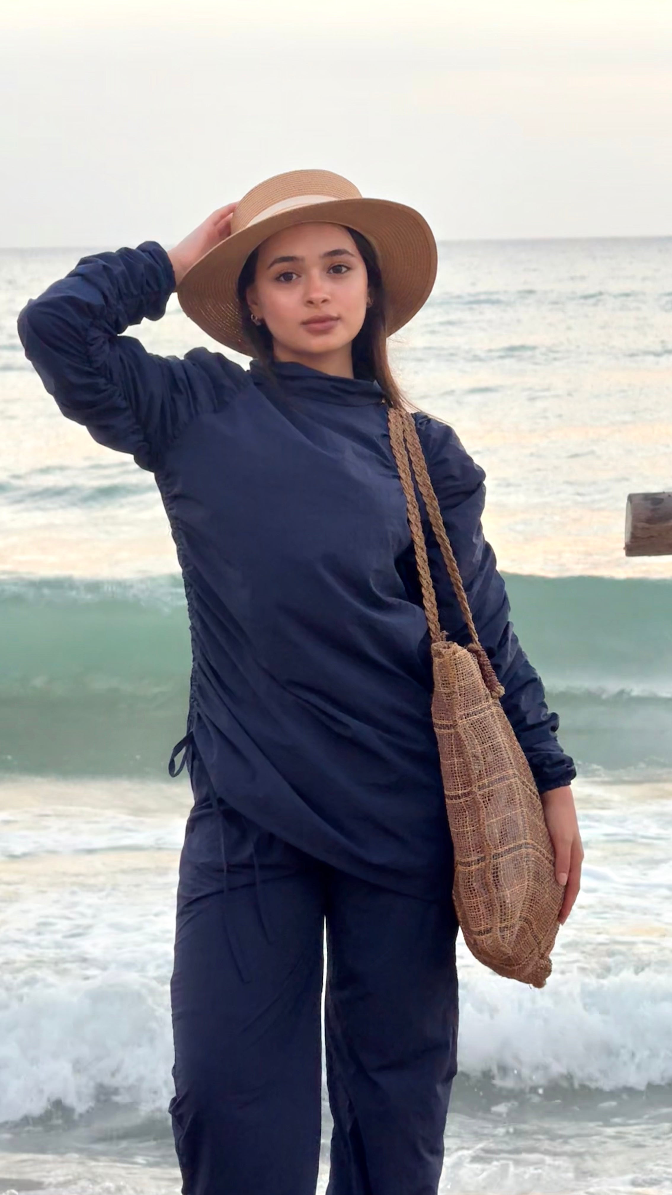 Navy Seashell